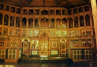 фото 3. Общий вид иконостаса церкви до его демонтажа фото 3. Общий вид иконостаса церкви до его демонтажа