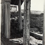 Церковь Вознесения Господня, с. Типиницы. Реставрация крыльца.  Замена сгнивших столбов крыльца.