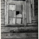 Часовня св. Георгия Победоносца, д. Усть-Яндома. Следы старых окон.