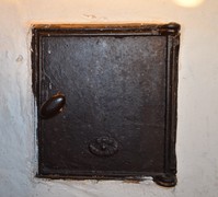 Фото 6. Дверца с клеймом «ЗИМ Клинцы» Фото 6. Дверца с клеймом «ЗИМ Клинцы»