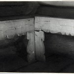 л. 29 об. Успенская церковь, г. Кондопога. 1948-1949 гг.(?) Фрагмент декора скамьи в трапезной