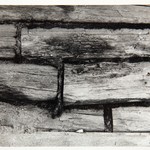 Успенский собор, г. Кемь. Реставрация сруба. Возникновение (беспричинного) очага гнили под тесовой обшивкой на средней части сруба.