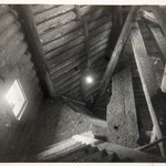 Церковь св. Варвары, с. Яндомозеро. Сруб восьмерика и лестницы на колокольню.