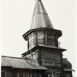 л. 8. Церковь св. Варвары, с. Яндомозеро. Первая половина 1950-х гг. Фрагмент северного фасада