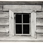 Церковь Воскрешения Лазаря. Южное косящатое окно.