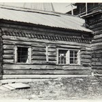 Успенский собор, г. Кемь. Реставрация сруба. Восстановленные нижние брёвна трапезной и южного придела.