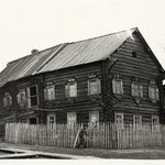 л. 16. Дом Пахомова, с. Великая Губа. Первая половина 1950-х гг.(?) Общий вид