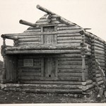 Амбар из д. Коккойла в процессе реставрации, о. Кижи.