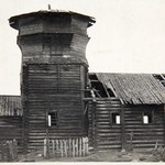 Церковь Петра и Павла, с. Лычный Остров. Состояние до реставрации. Центральная часть сруба. Вид с севера.