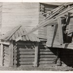 Церковь св. Варвары, с. Яндомозеро. Следы и остатки южного крыльца.