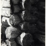л. 25 об. Успенская церковь, г. Кондопога. 1948-1949 гг.(?) Нижние венцы четверика