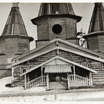 Успенский собор, г. Кемь. Реставрация крыльца и центральной галереи. Крыльцо, восстановленное по чертежам арх.-худ. А. Буйнова.
