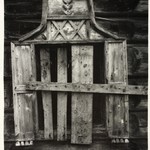 л. 38. Дом Яковлева, д. Клещейла. Первая половина 1950-х гг.(?). Окно с наличником