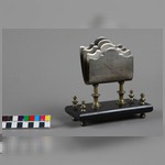 Держатель для бумаг