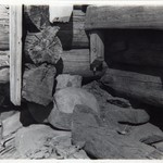 Церковь Вознесения Господня, с. Типиницы. Реставрация сруба. Поднятый и выправленный юго-восточный угол четверика.