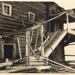 Успенская церковь, г. Кондопога. Северное крыльцо в процессе реставрации. Вид с северо-востока.