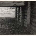Церковь св. Варвары, с. Яндомозеро. Балки перехода на колокольню.