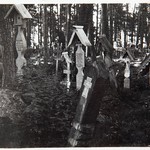 Успенский собор, г. Кемь. Резные надмогильные столбики.