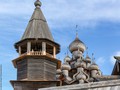 Выставка «Благовествуй земле радость! Подписные колокола в музейной коллекции» открылась сегодня в колокольне Кижского погоста.