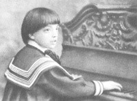 Костя Сараджев. 1910 г. Костя Сараджев. 1910 г.