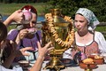 Где есть чай — там и под елью рай