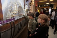 В Кукольном театре В Кукольном театре