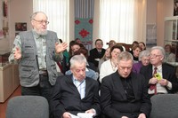 На конференции выступает Б.А.Гущин На конференции выступает Б.А.Гущин